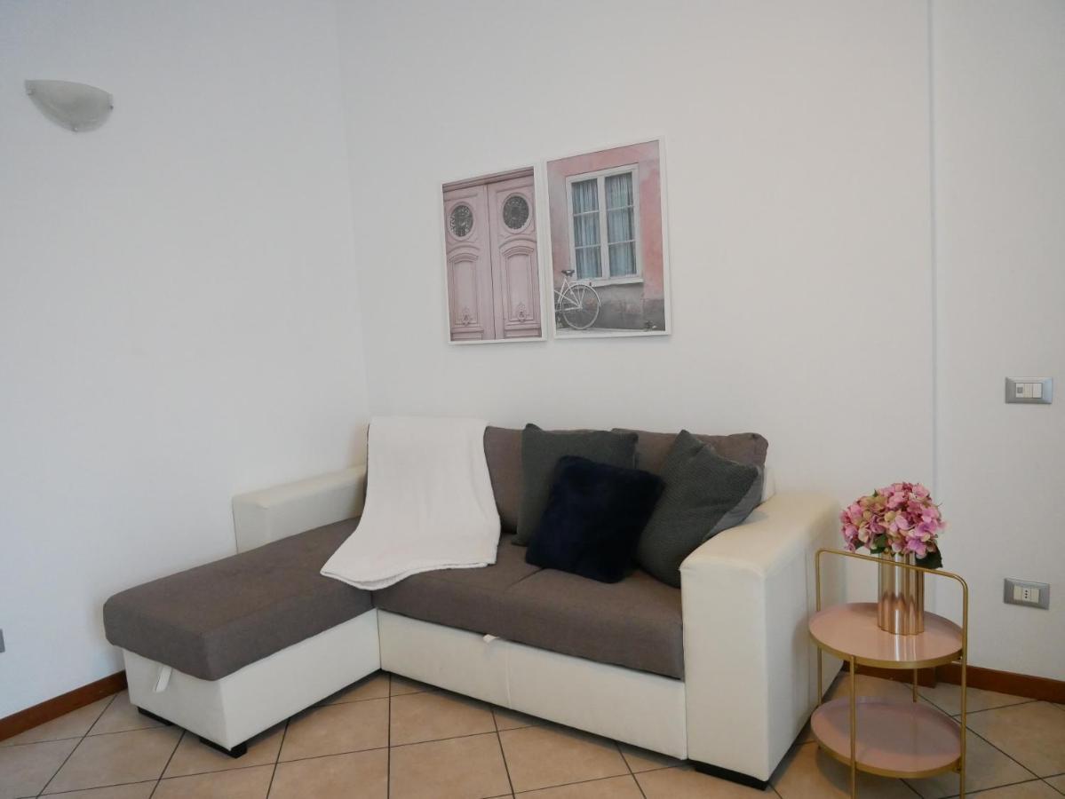 Diadema Pink - Immobili E Soluzioni Rent Apartment แบร์กาโม ภายนอก รูปภาพ