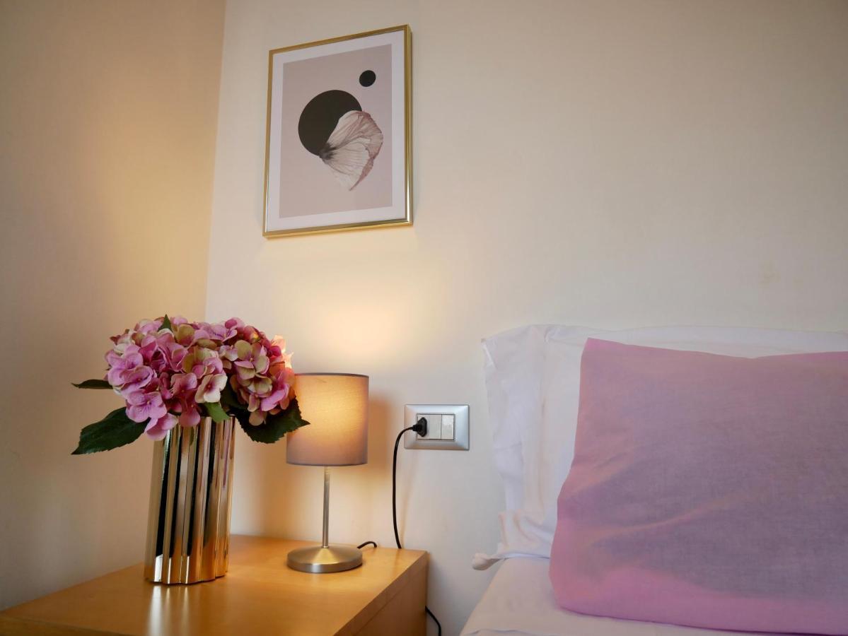 Diadema Pink - Immobili E Soluzioni Rent Apartment แบร์กาโม ภายนอก รูปภาพ